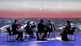 对比下阿维塔06发布会的抽象音乐，白糟蹋了《viva la vida》这么好听的曲子。