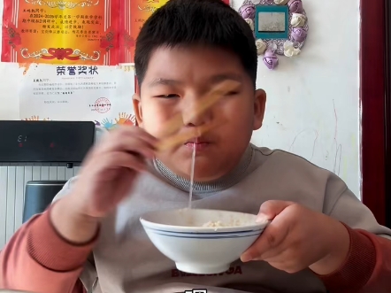 今天给小凯做的炒菜花还有丸子汤