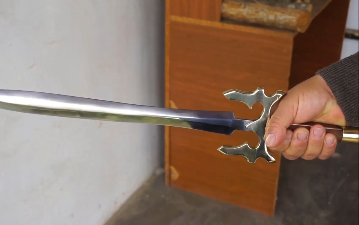 生锈的齿轮制作一把火神剑_哔哩哔哩_bilibili