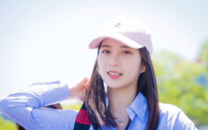 【郑丹妮】【直播】170511 戴好墨镜,怕额头反光亮瞎你们