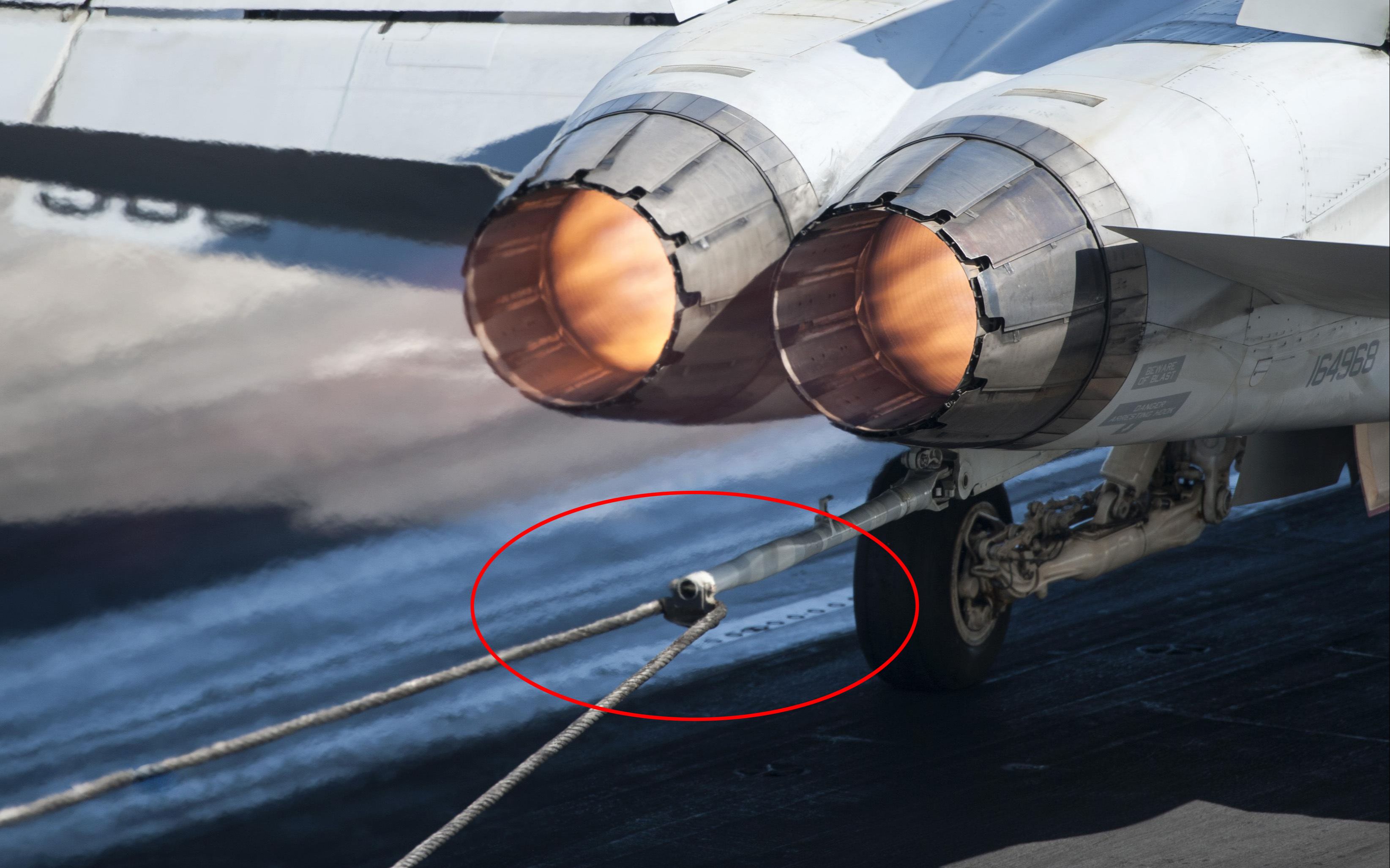 3秒拉停90吨重型战机,中国新型拦阻索诞生,003航母实力将大增