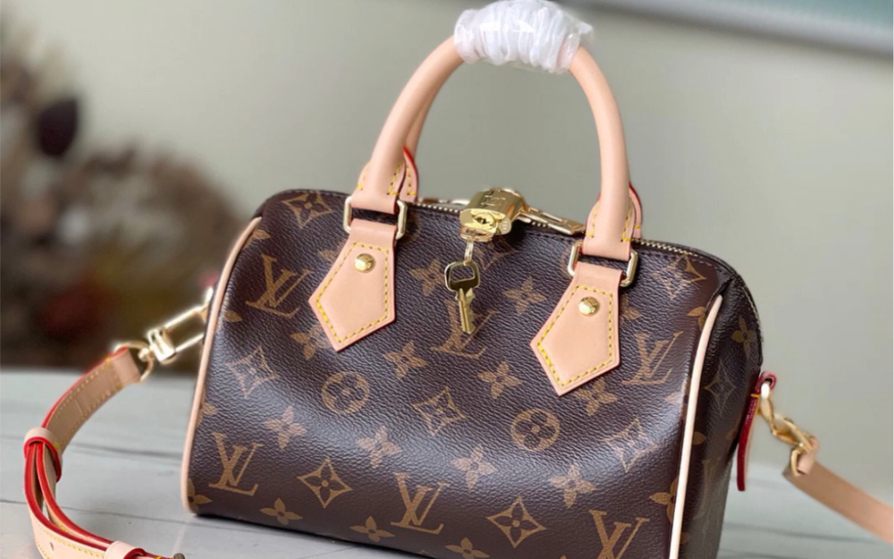 说一下高仿lv路易威登m46234黄皮 speedy 20手袋 2021秋冬新品以志标