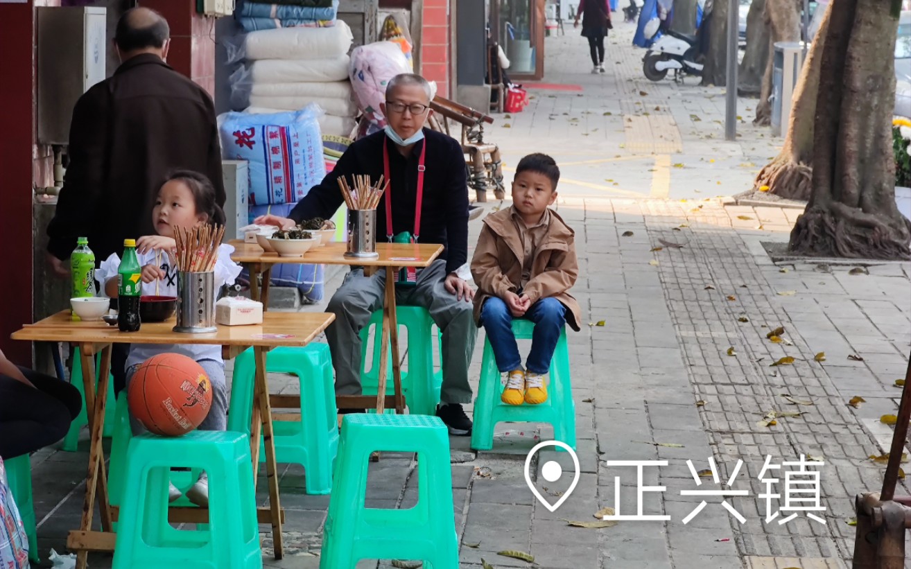 [图]像旧时光一样的的小镇，还有美味的提花。小时候的味道