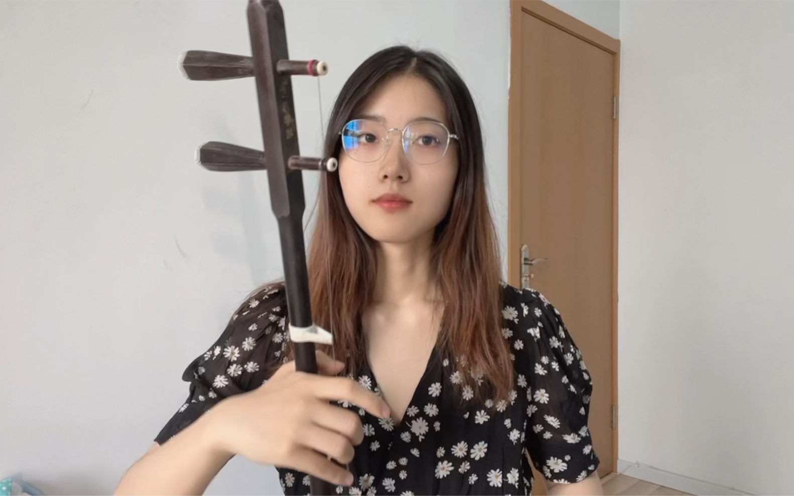 二胡版《萱草花》片段～献给我最爱的妈妈