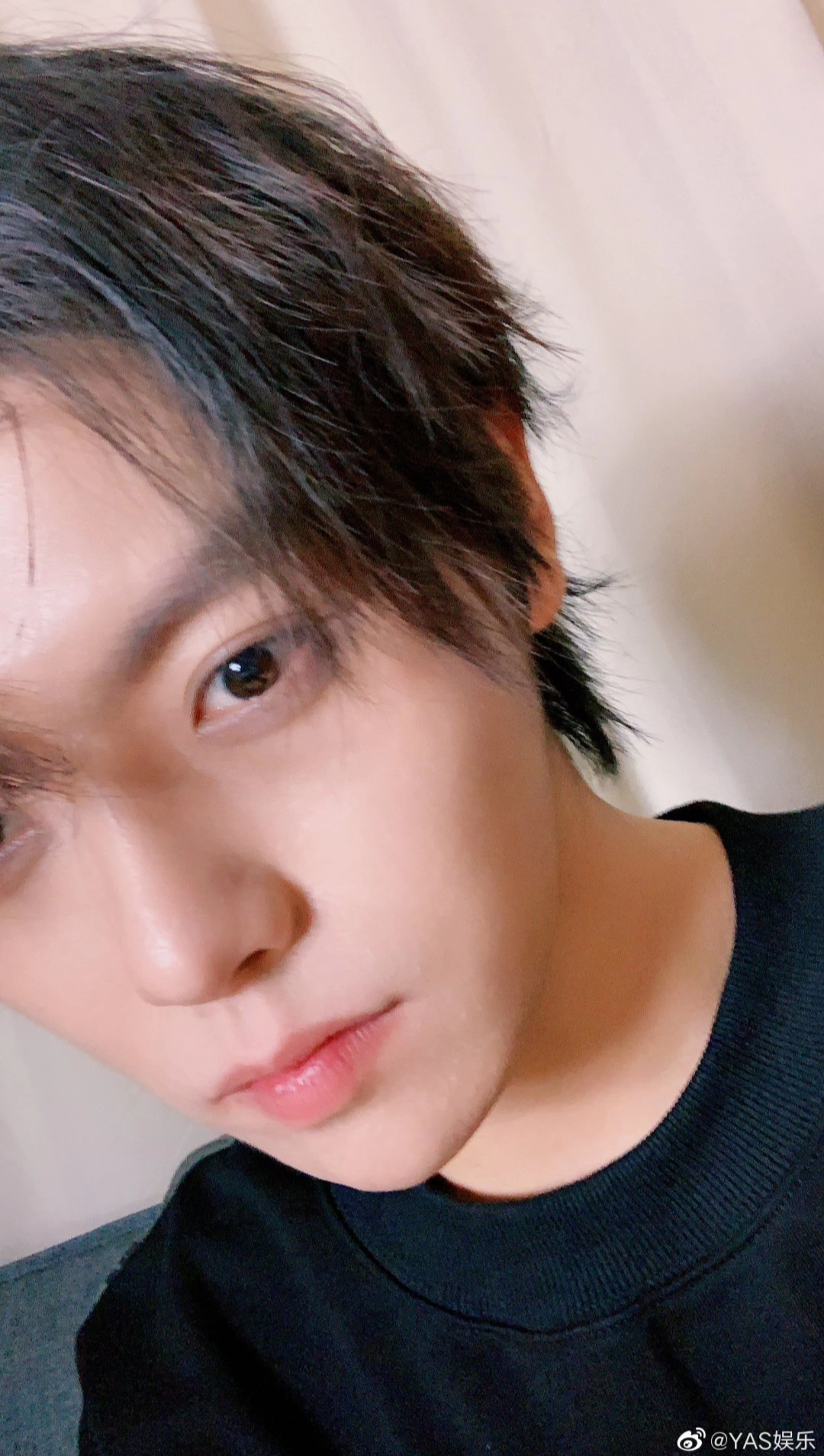 【肖宇梁】yas娱乐采访的那几张自拍