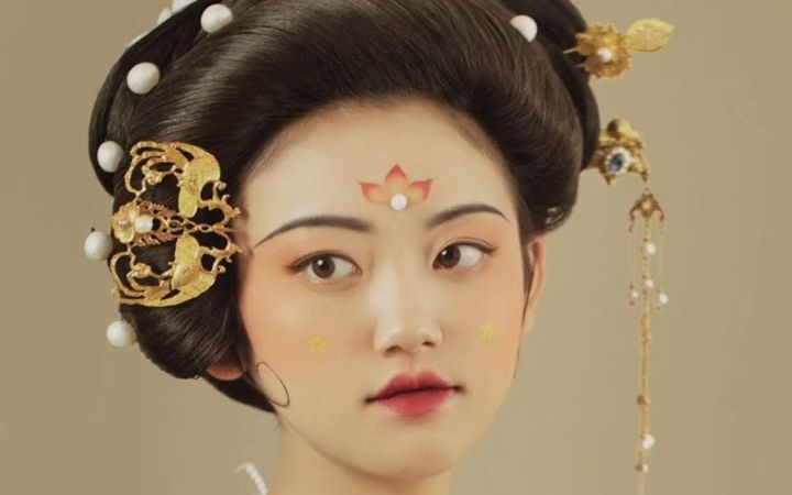 唐朝歪髻花钿造型_哔哩哔哩_bilibili