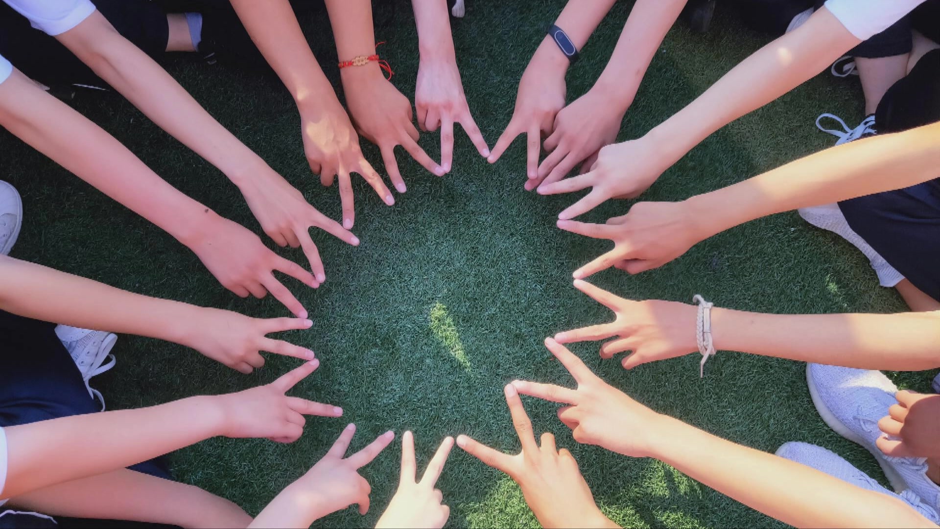 初三毕业季,青春季.我爱你母校,老师,同学!