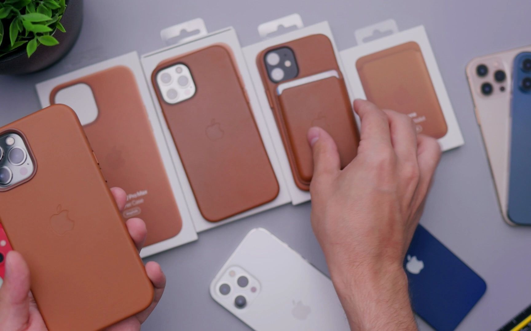 苹果测评iphone12magsafe皮革卡包和皮革保护套开箱