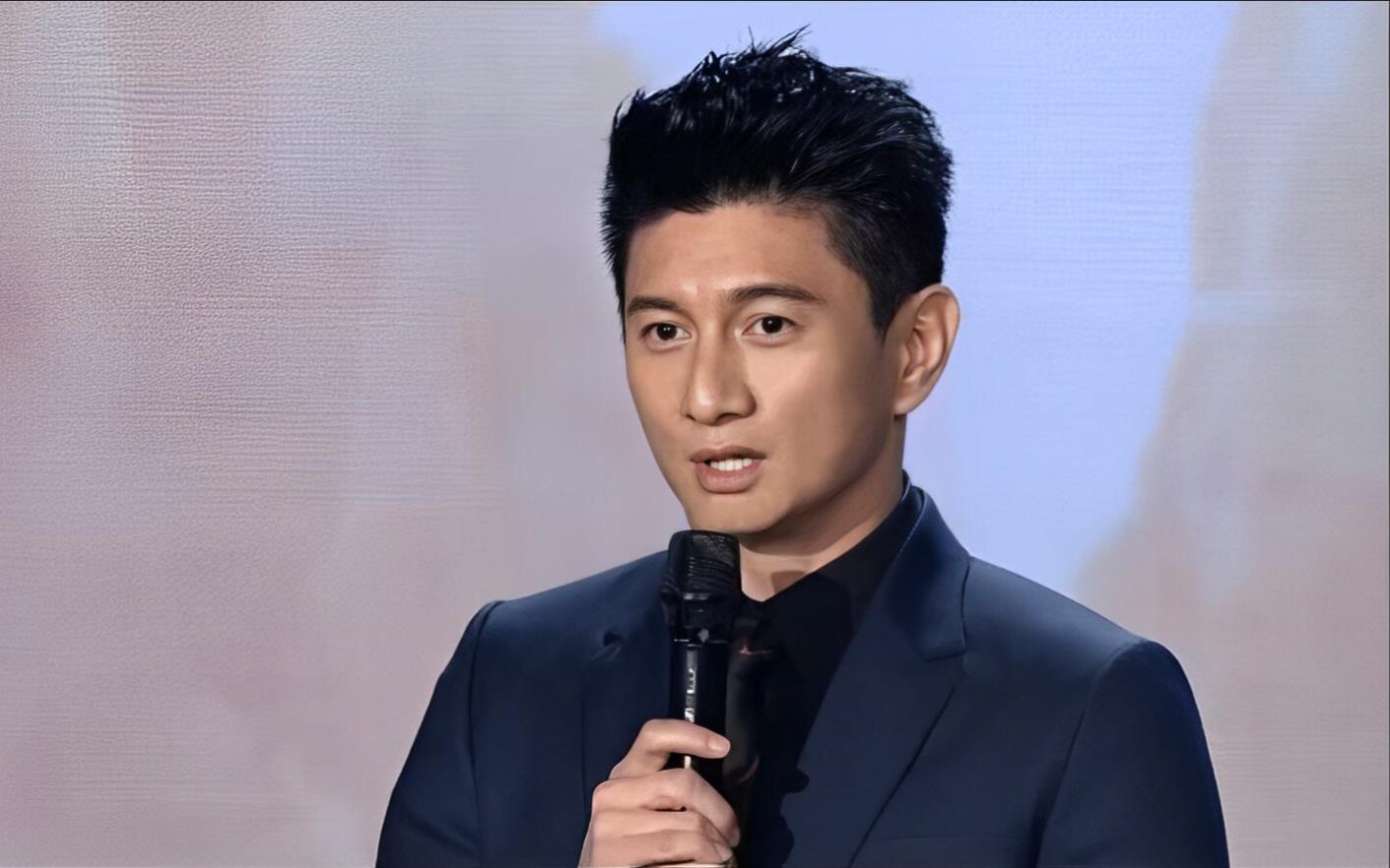 李连杰吴奇隆参见安徽卫视2017资源展示暨广告征订会