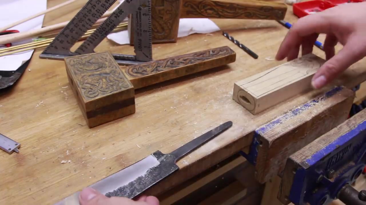 如何制作中世纪维京长刀刀柄木制版