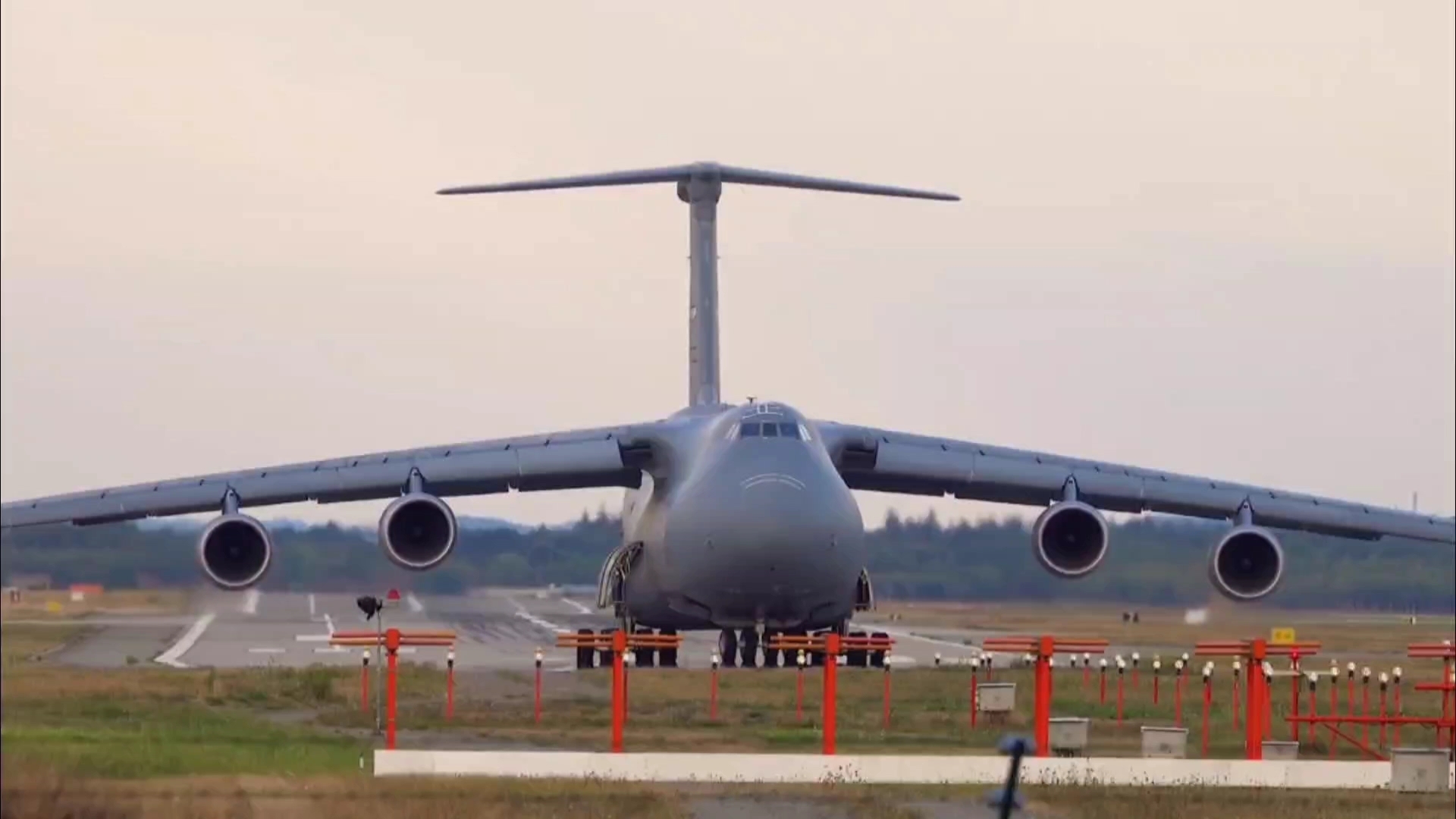 问世50年,一直被模仿,从未被超越天花板c5"超级银河"运输机