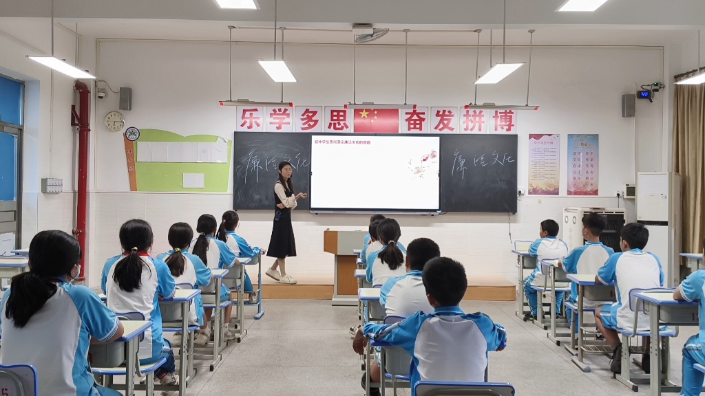 [图]廉洁文化 东莞廉洁文化 廉洁文化进校园 东莞市大岭山新风中学邓红霞