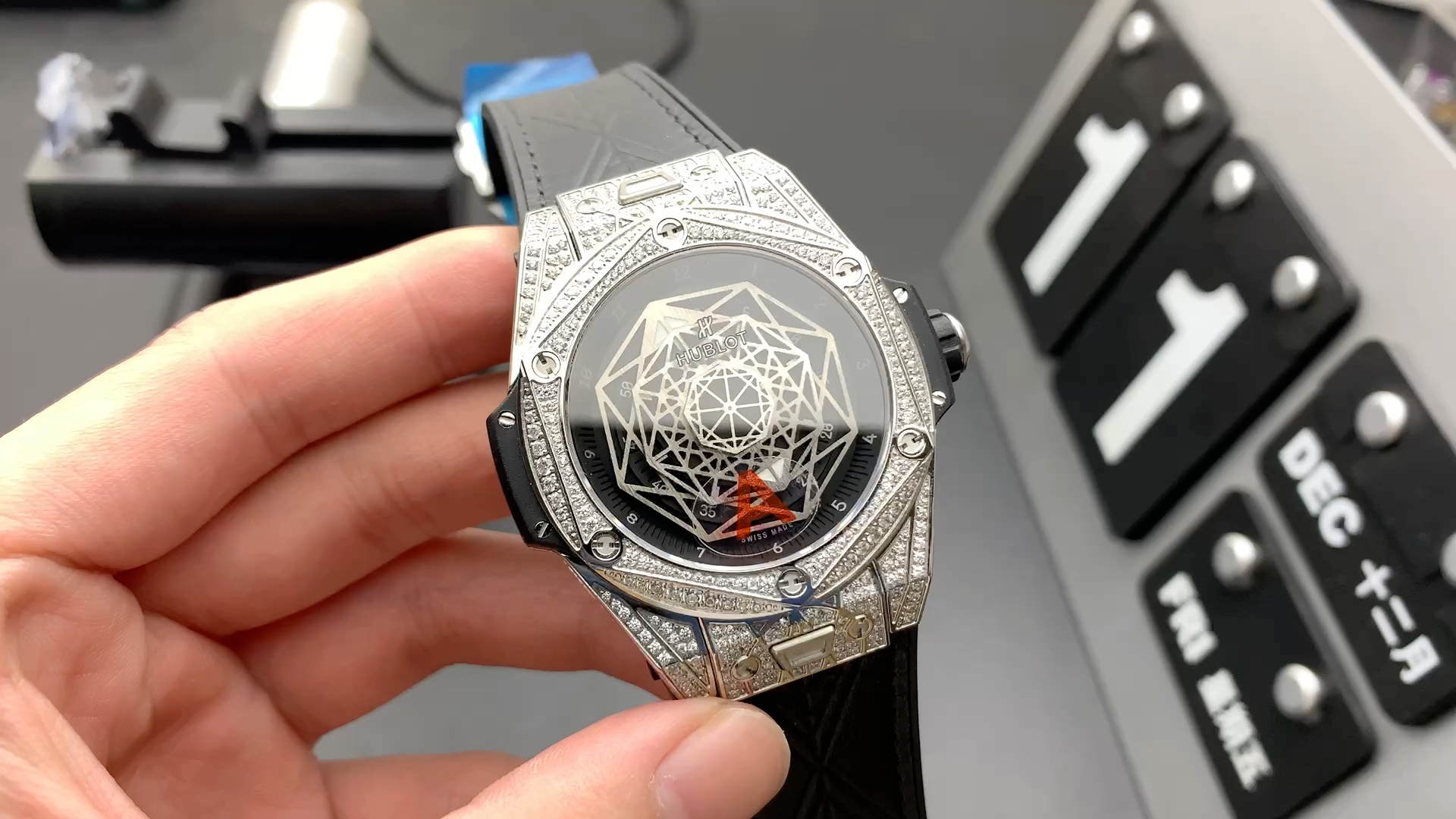 恒宝 hb 刺青满天星