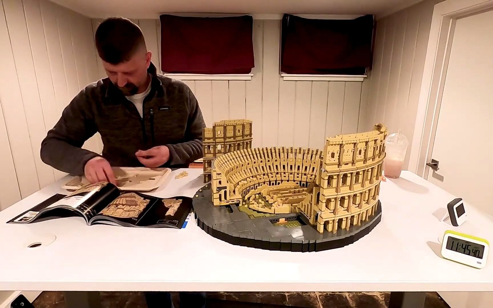 仅用14小时不到就完成乐高罗马斗兽场又一项吉尼斯世界纪录诞生