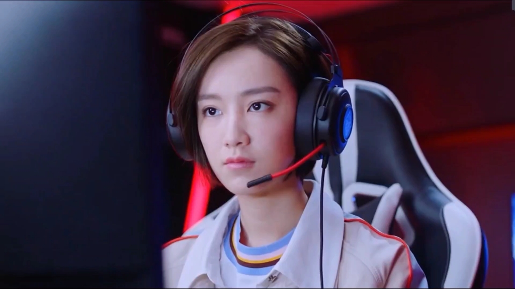 唐柔妹子被欺负,叶修霸气吊打,轻松完胜.再现舞台