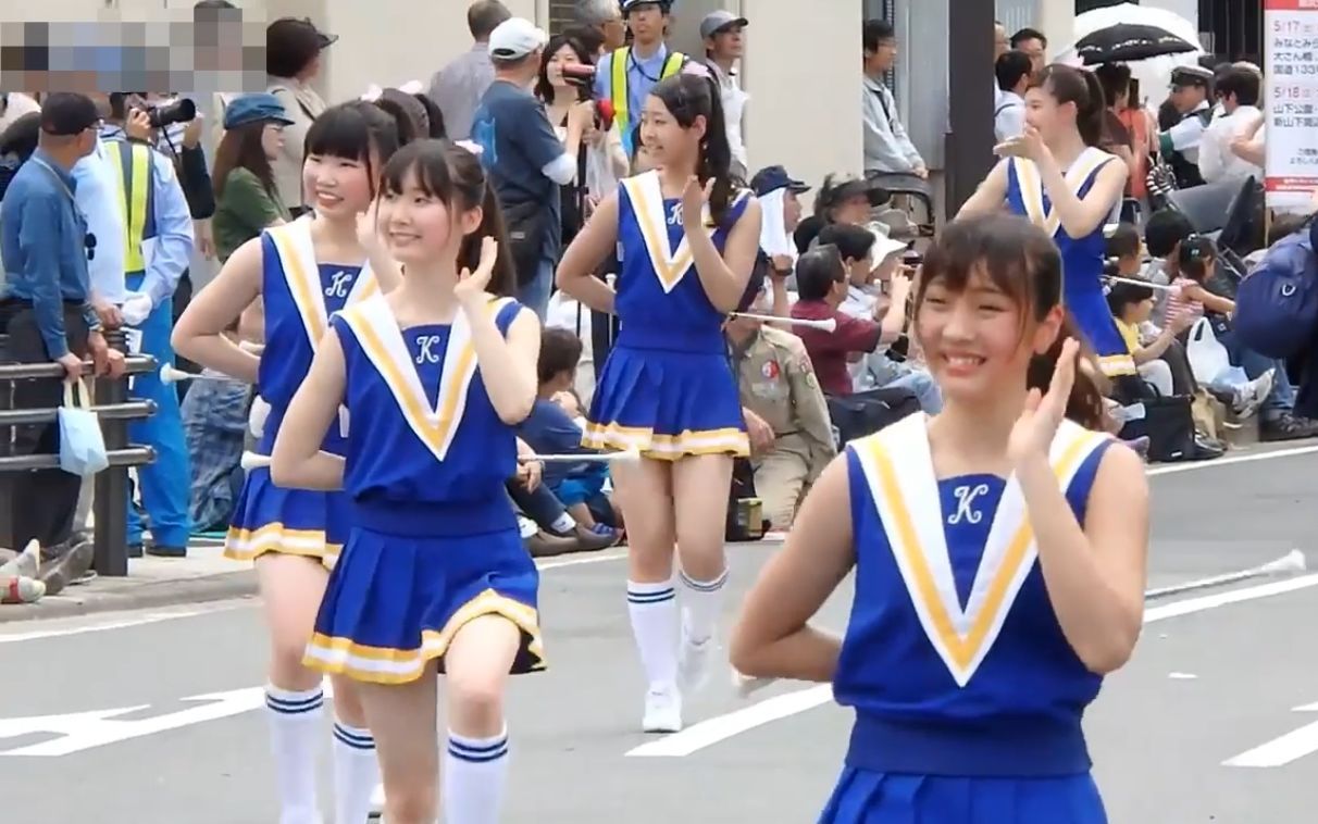 横浜海关音乐队   高中女生舞棒部行进游行2