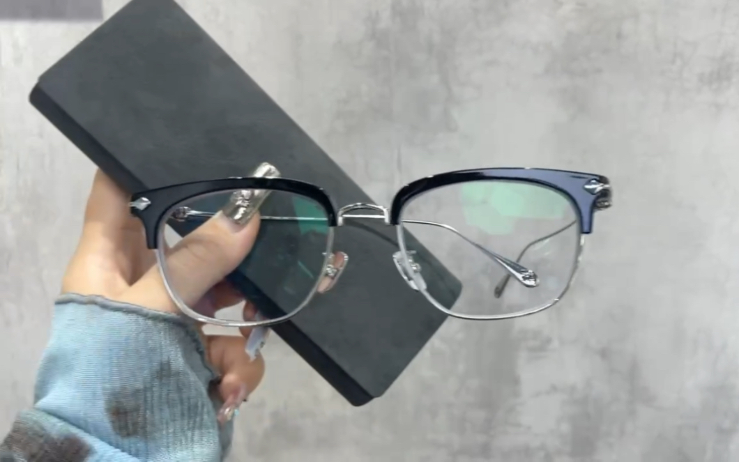 客定400度近视#薛之谦#克罗心眼镜#变色眼镜#超轻纯钛 时尚半框眼镜