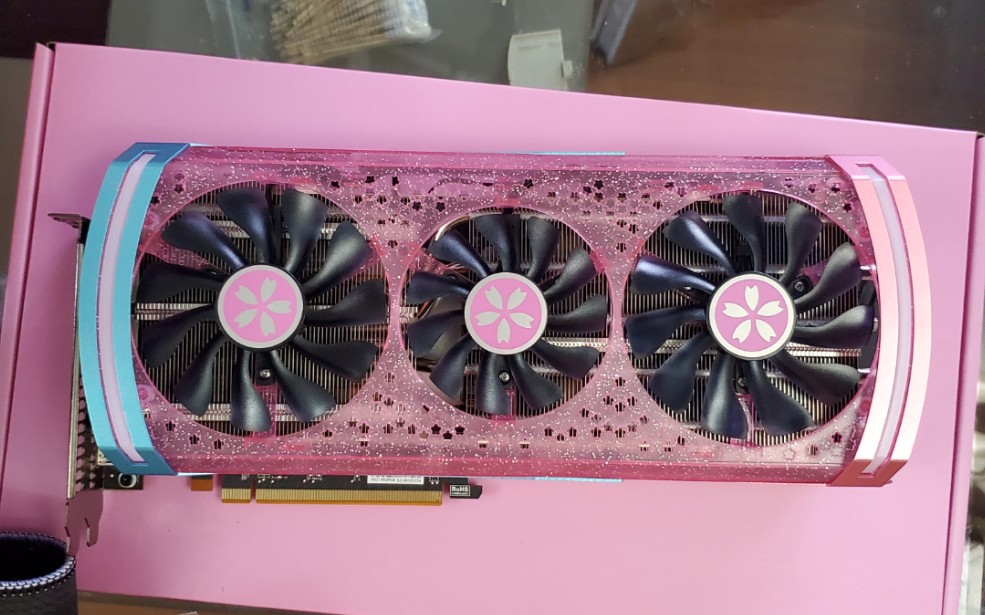 盈通5700xt 樱瞳开箱