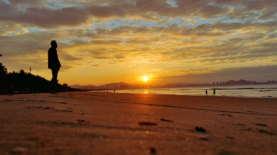 三亚海边的日出-延时拍摄