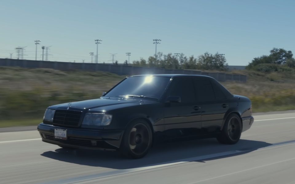 奔驰 w124 e级 500e 翻新 改黑武士 (机翻字幕敬请谅解)