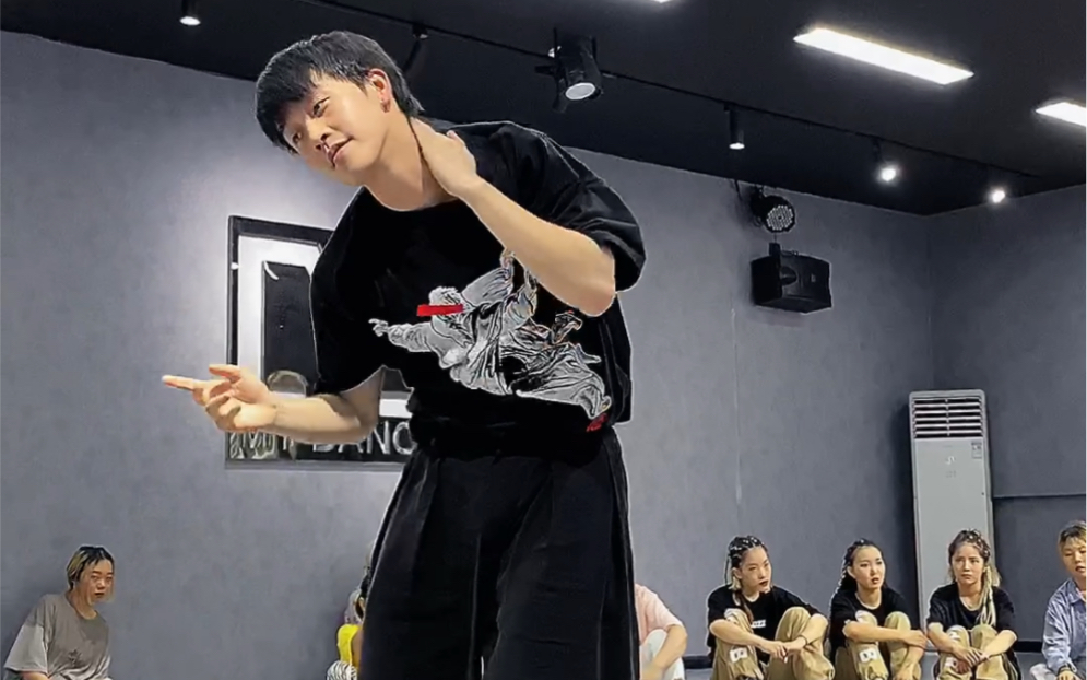 济南my大师超近角度:沈沉雷 爱笑的眼睛