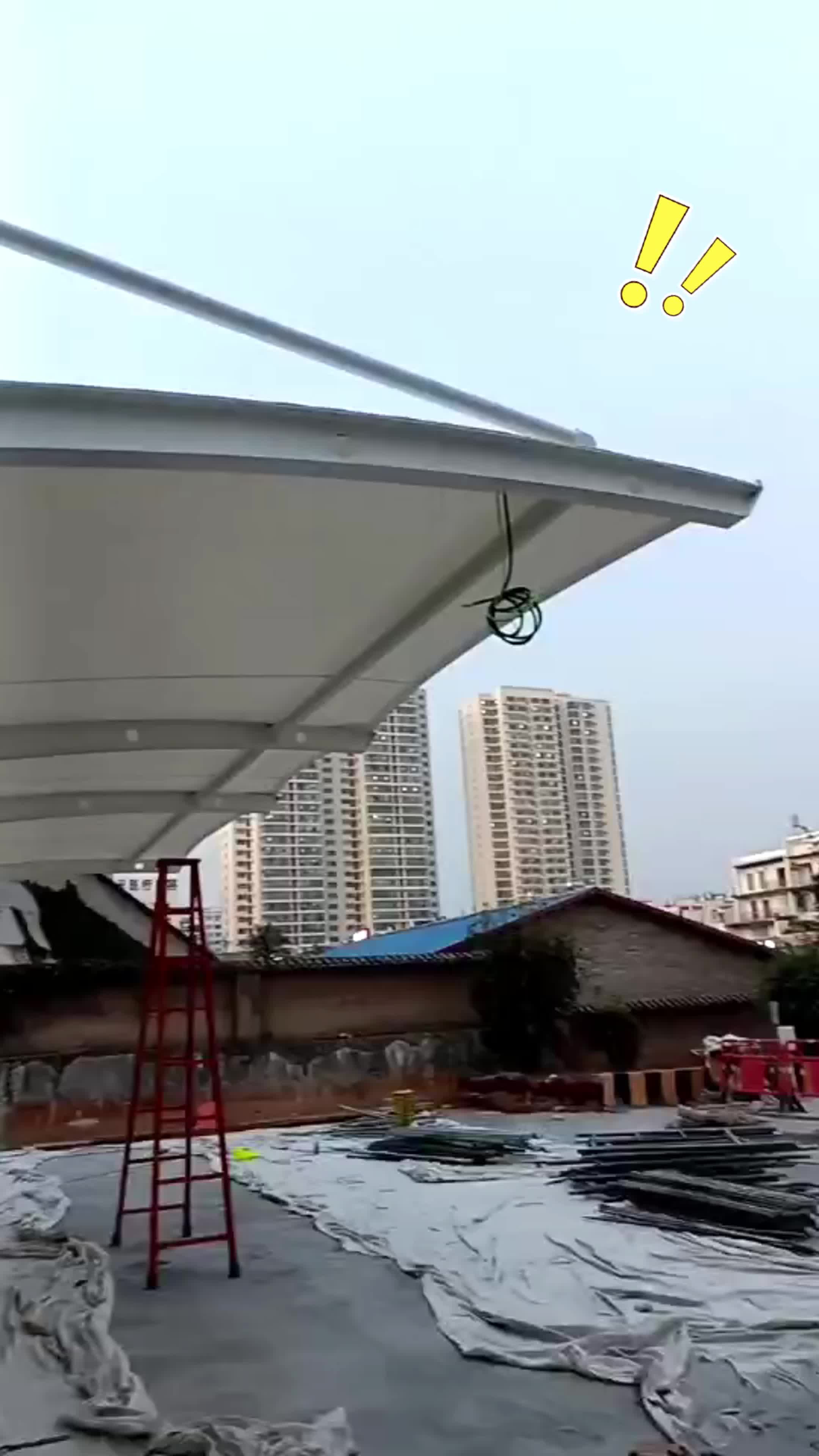 又能充电,又能停车的膜结构充电桩停车棚你想安装一个吗?