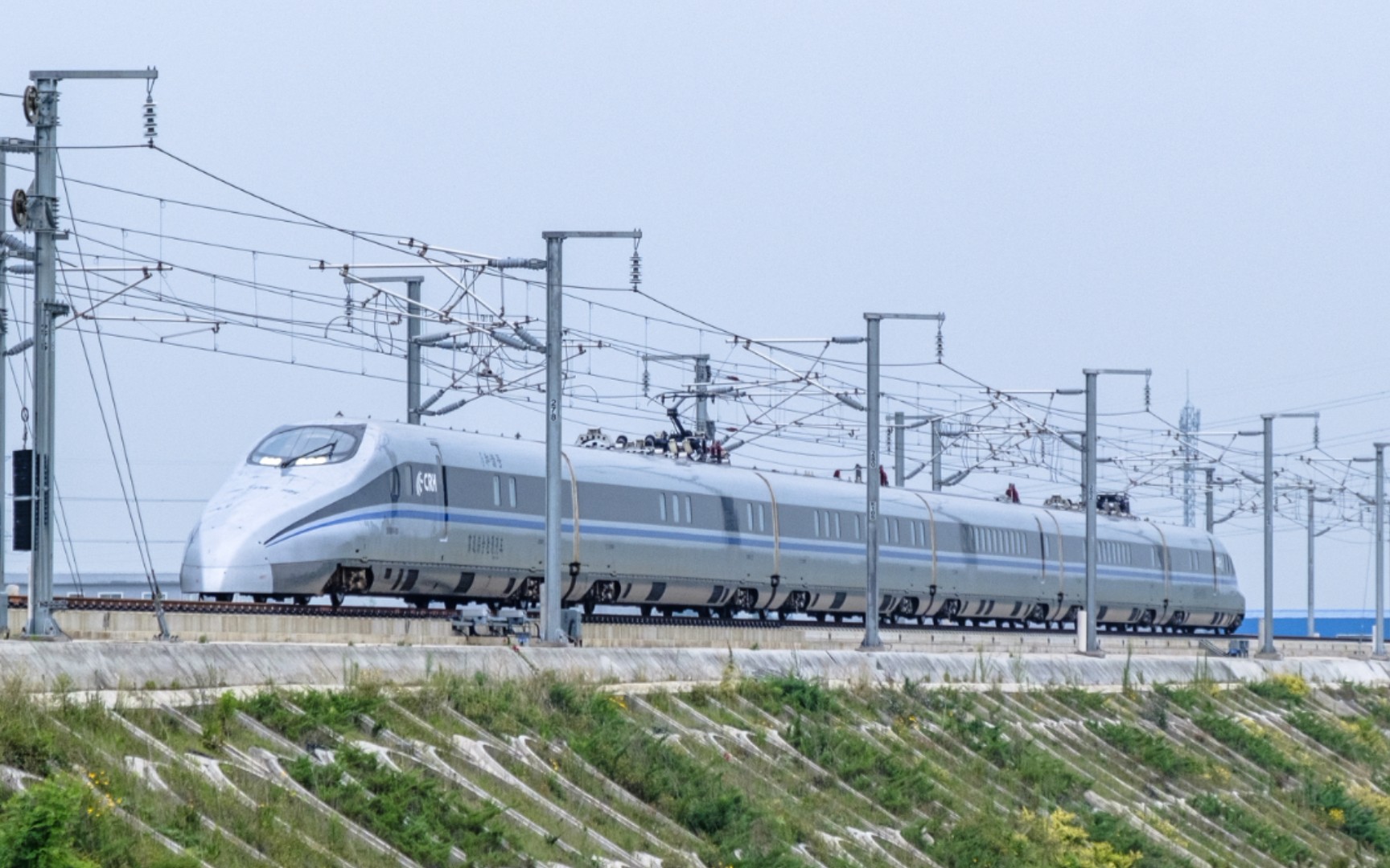 【特殊列车】crh380am-0204担当日兰高速线半月检临沂北站进站_哔哩哔