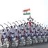 印度举行建军节阅兵，摩托“开挂”特技又来了