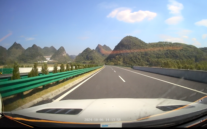 开车路过老家,山川风景优美