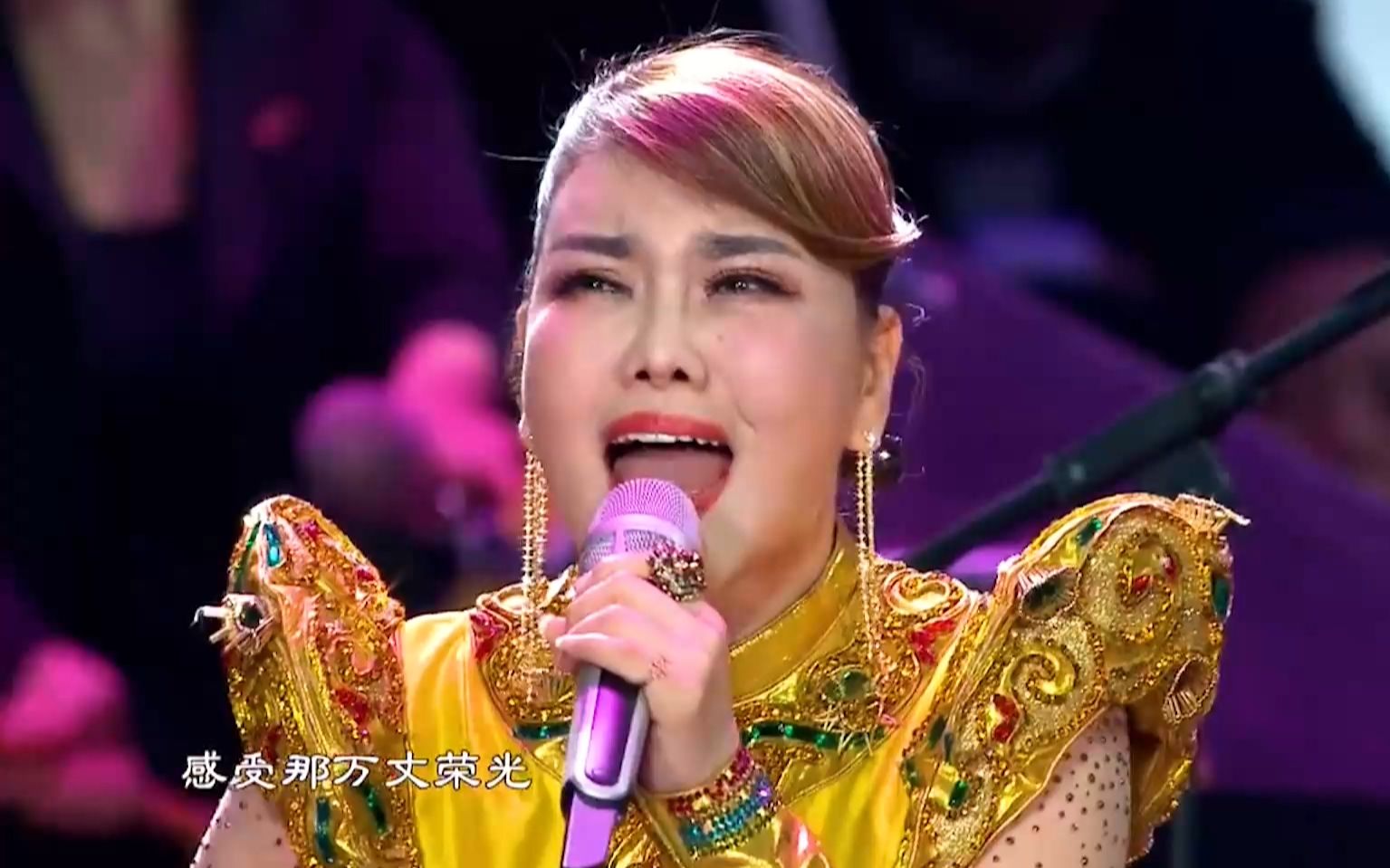 歌唱家乌兰图雅老师:痛哭流涕含泪演唱孝庄秘史主题曲《你》真情流露