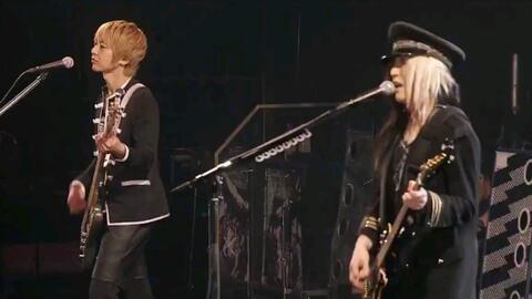 GLAY (Jiro VS Hisashi) - BLACK MONEY (LIVE)_哔哩哔哩_bilibili