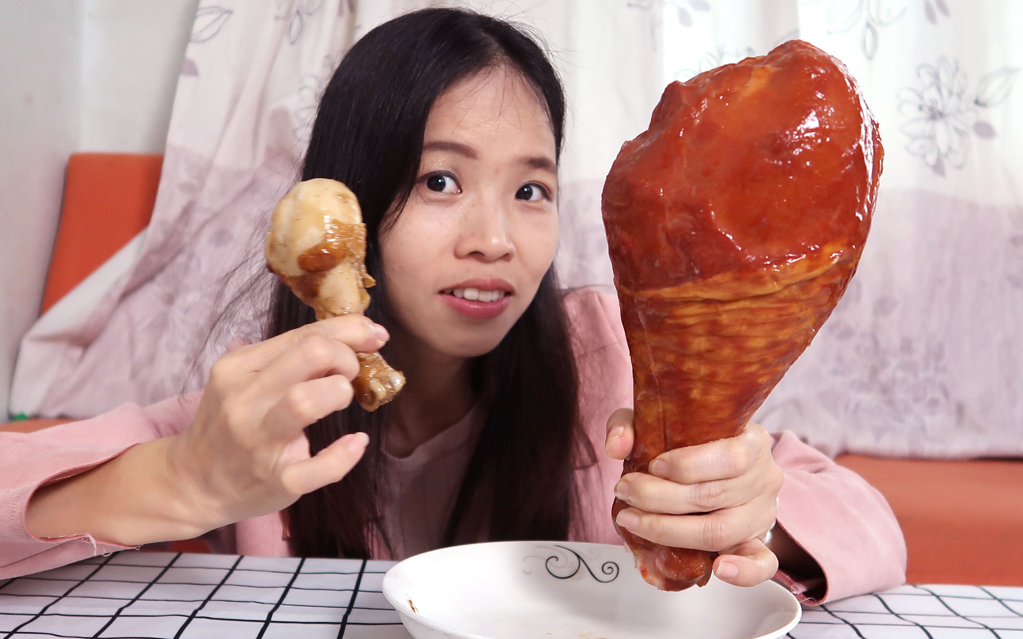 试吃世界上最大的鸡腿,那是多大的一只鸡?98元一个2斤多划不划算呢