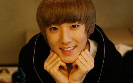 ukissme e20kevin 可爱颂cut 13-05-22_哔哩哔哩 (゜-゜)つロ 干杯