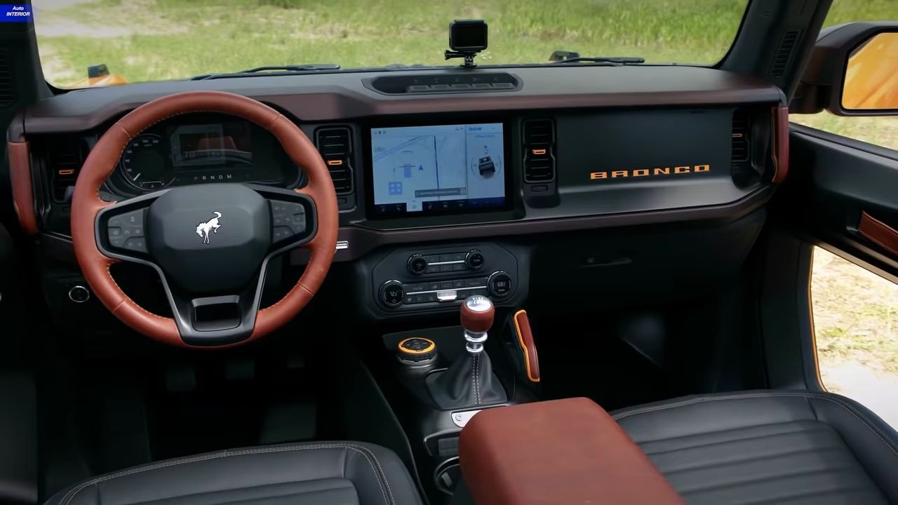 2021 ford bronco - 内饰