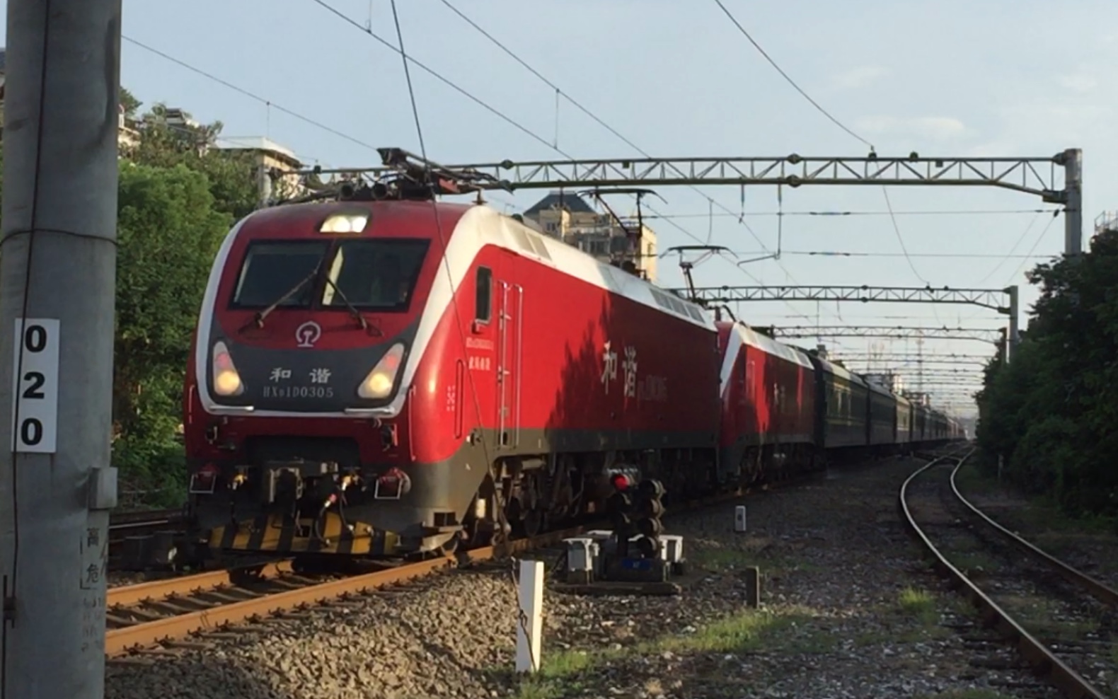 【京九线】电力客车k1268南昌二场三道出站信号好三道通过,武局南段