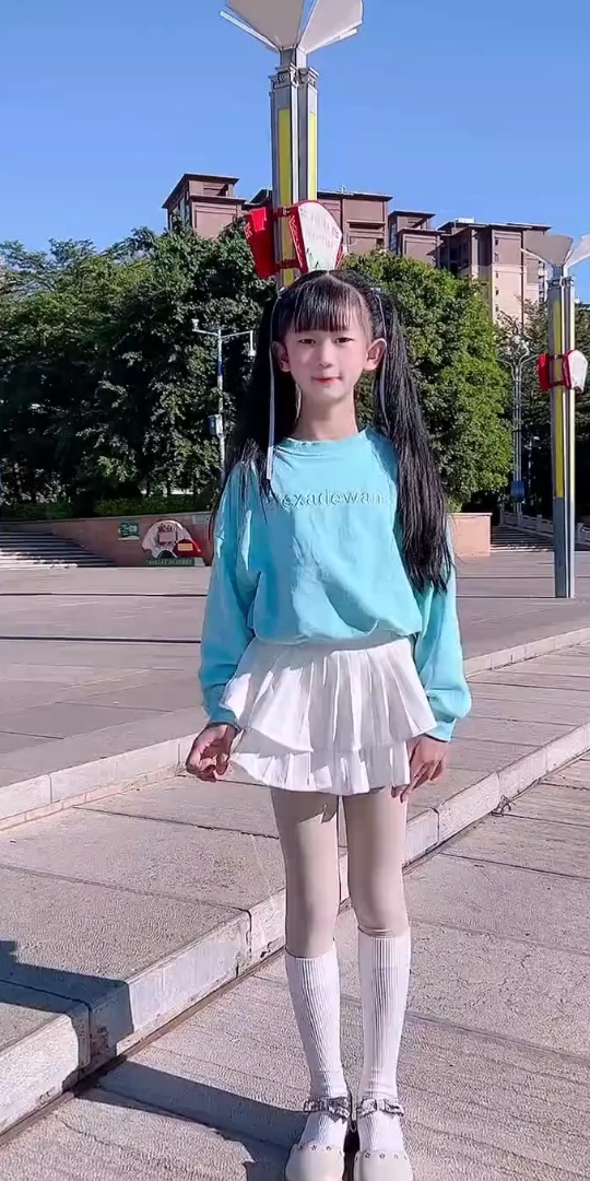 我是萱宝宝吖:爱跳舞的小姑娘