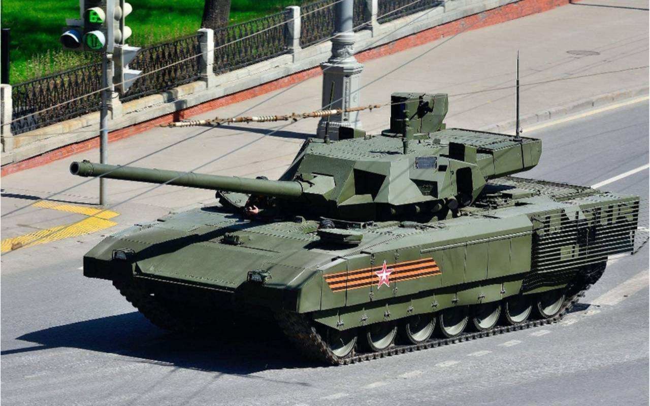 俄罗斯t-14主战坦克性能展示,驾驶室内的数字化系统科技感爆棚!