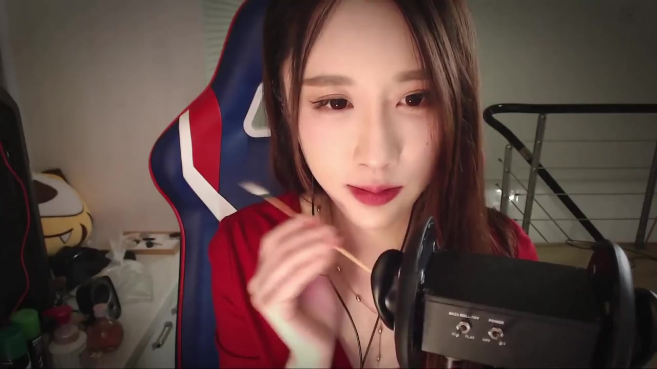 轩子巨2兔温柔的酥麻掏耳