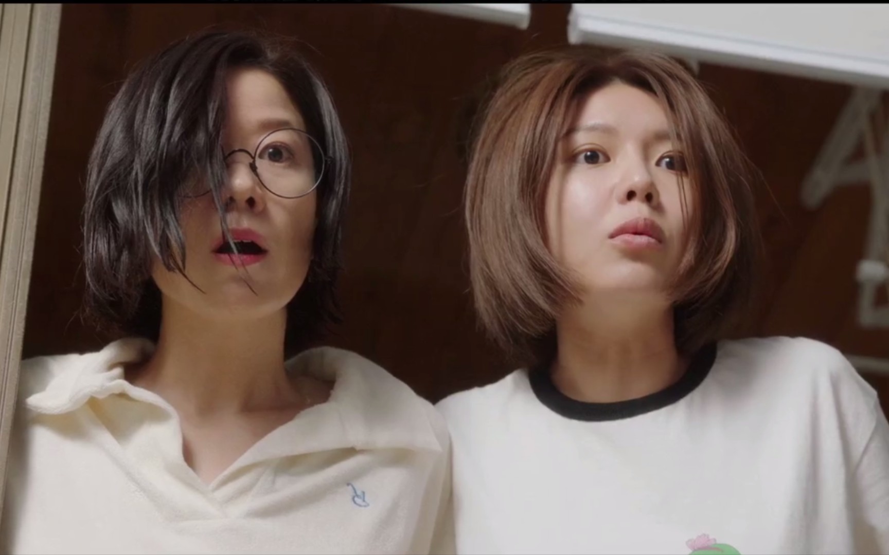 韩剧《陌生人》尺度不负众望,母女轮流社死,放哪都是炸裂的存在