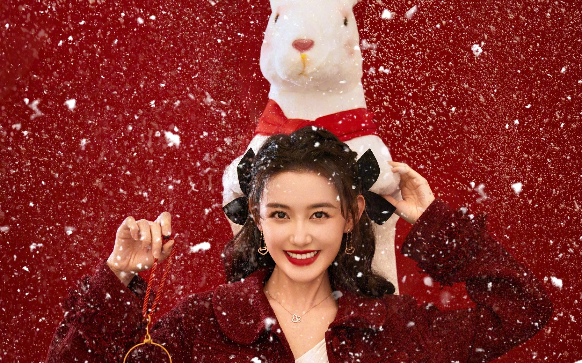 【蒋依依】明艳美女79好适合红色