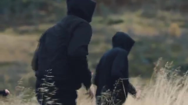 [图]艾伦沃克 Alan Walker - 不孤单 Alone 中文字幕Mv