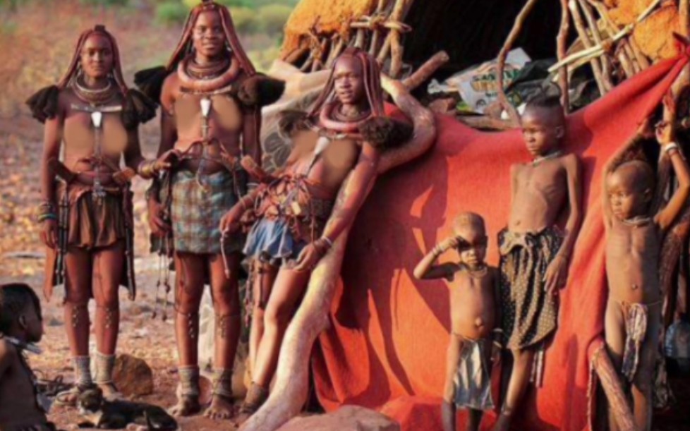 非洲原始部落最开放透明的民族,不穿衣服以裸为美,涂红泥烟熏私处