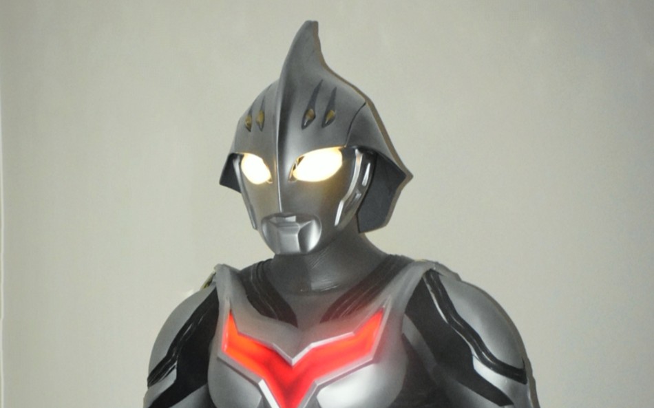 【奈克瑟斯】新版奈克瑟斯皮套驾到!(新头盔和新身材)