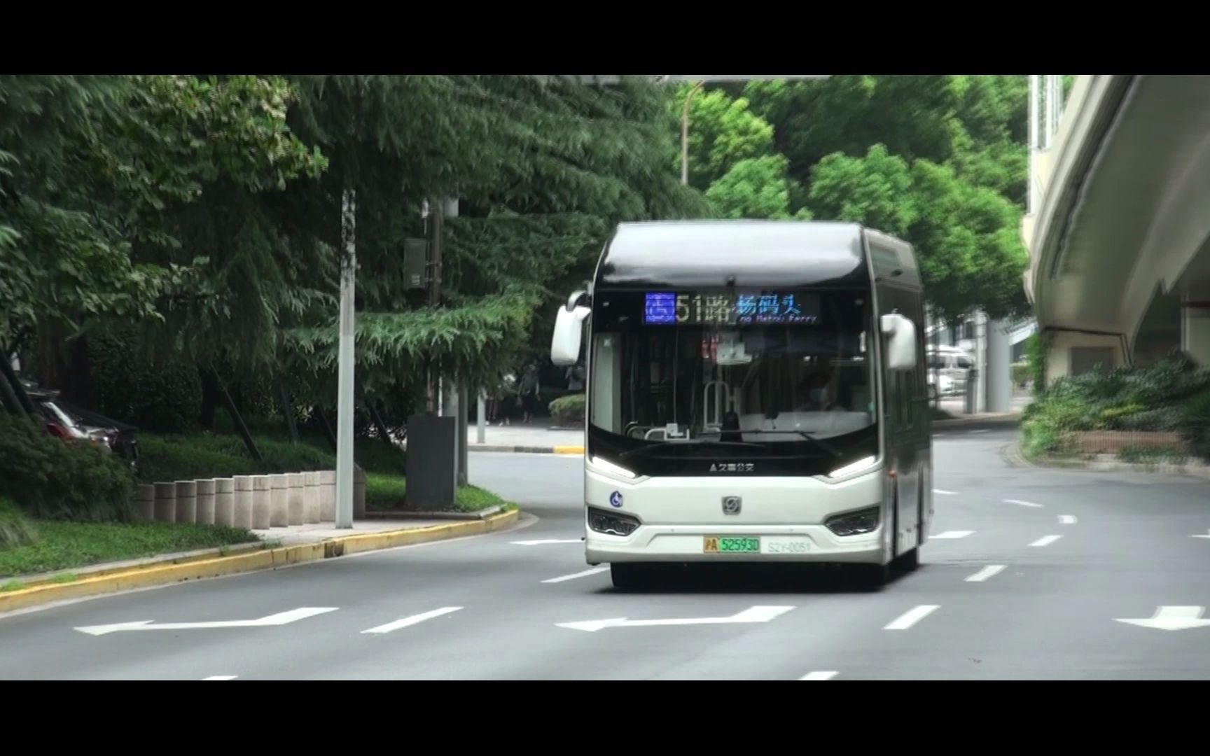 上海公交 巴士五公司 51路 s2y-0051