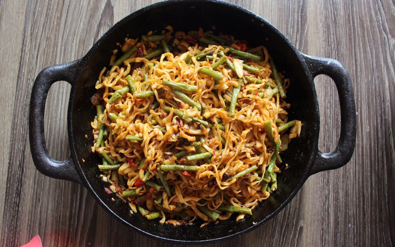 豆角闷面急头白脸吃碗面