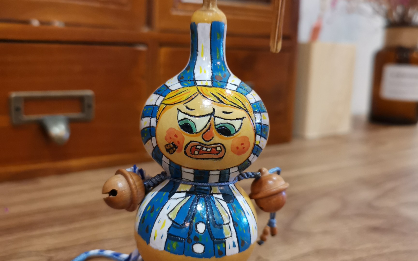 被遗弃的不倒翁娃娃(手作墨刻小葫芦)