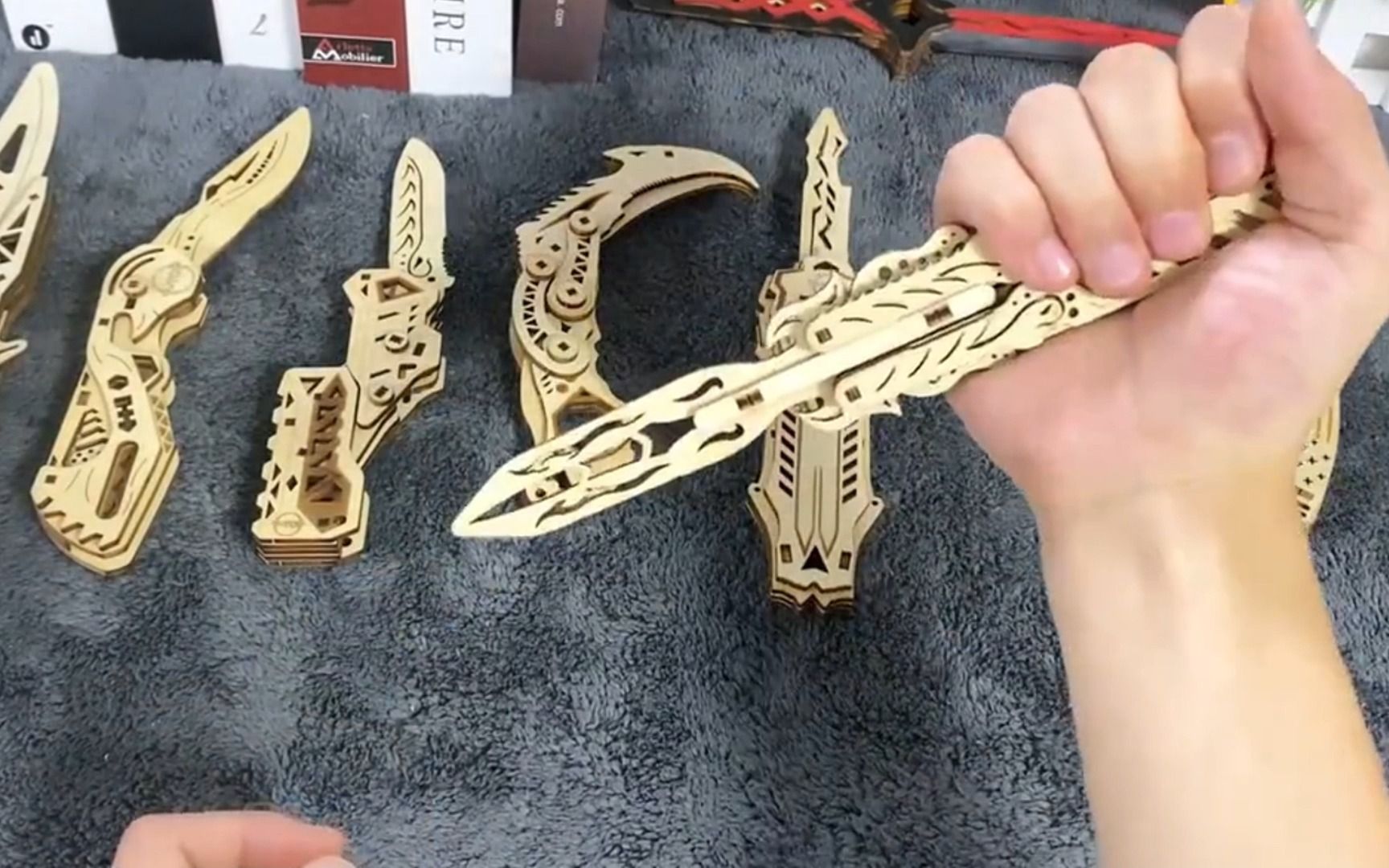 太酷啦!自己做的手工木质爪刃,手感太好啦!