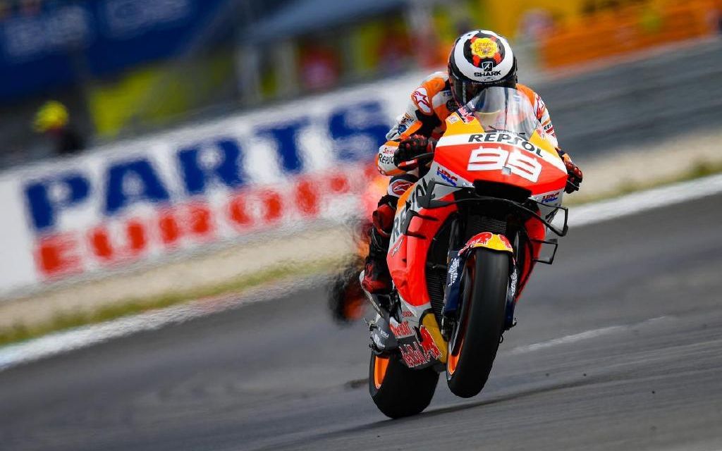 motogp五次世界冠军车手99洛伦佐宣布退役