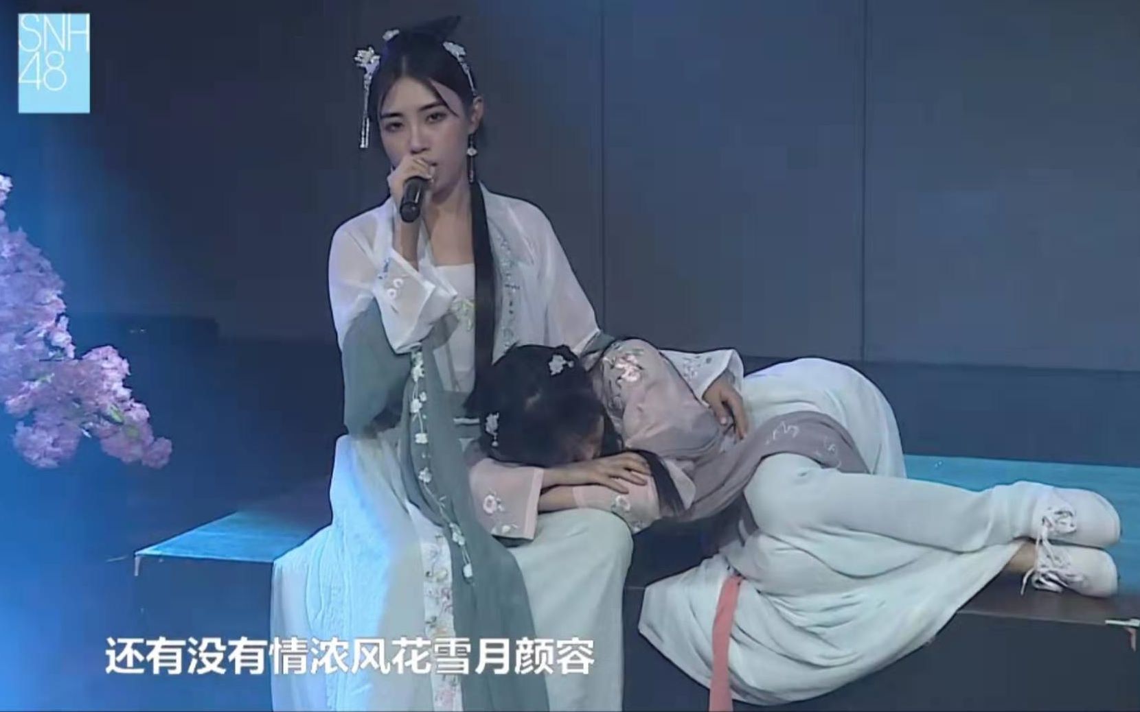 戴莫[超话]#reaction第二弹～应某位张女士.