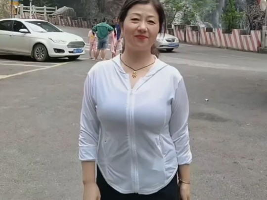 徐镜人女人很多图片